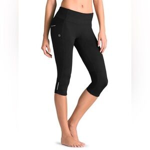 Athleta Womens Be Free Knicker Capri Tight Size Small